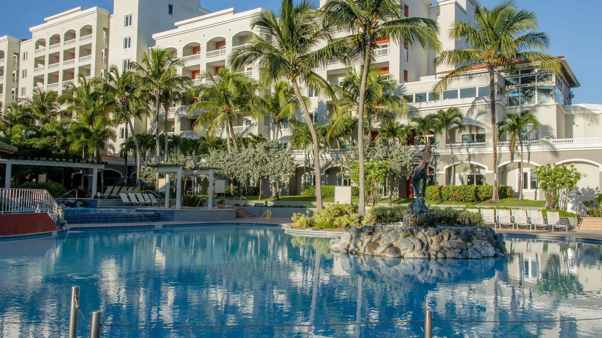 Aquarius Vacation Club At Dorado Del Mar contacts